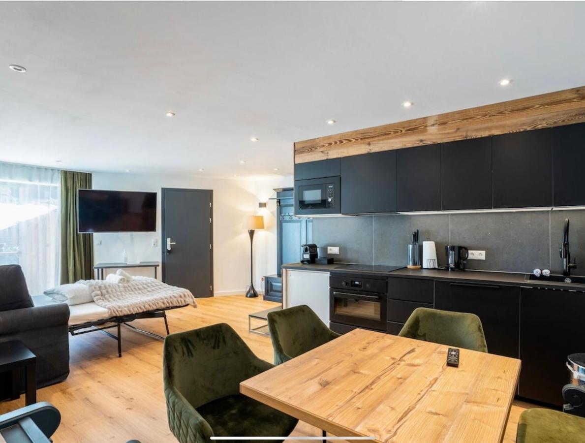 Lovethealps Apartments ライト・バイ・ゼーフェルト エクステリア 写真